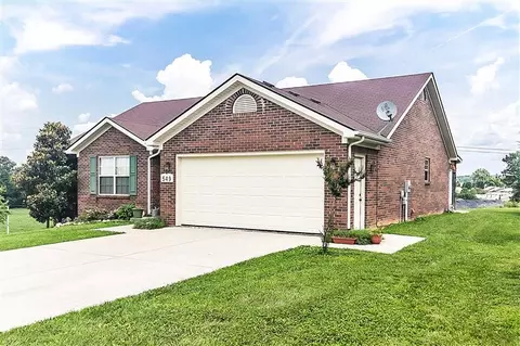 549 Ashley Ct, Berea, KY 40403 photo 2