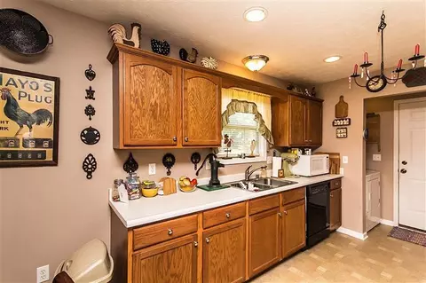549 Ashley Ct, Berea, KY 40403 photo 12