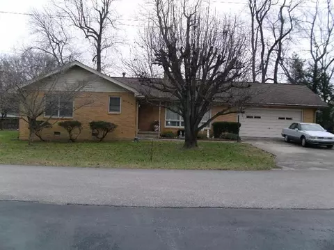 1105 Circle Dr, Corbin, KY 40701 photo 1