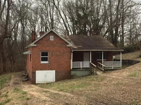 517 Chestnut St, Corbin, KY 40701 photo 1