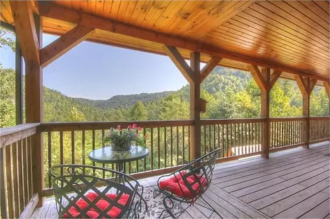 2 Apple Dr, Stanton, KY 40380 photo 1