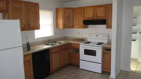 232 E Showalter Dr, Georgetown, KY 40324 photo 4