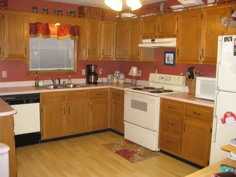351 Smith Ln, Berea, KY 40403 photo 2