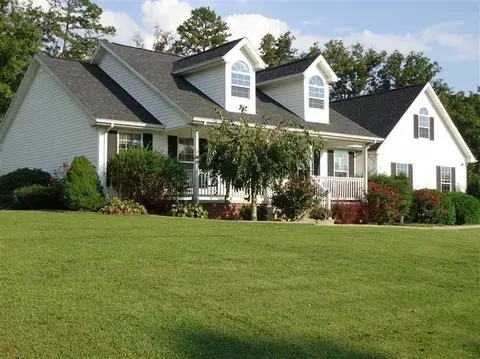 335 Lakepointe Dr, Corbin, KY 40701 photo 2