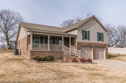 985 Scaffold Cane Rd, Berea, KY 40403 photo 3