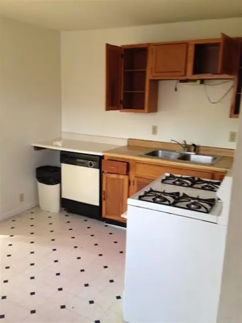 906 Willowbrook Ave, Corbin, KY 40701 photo 3