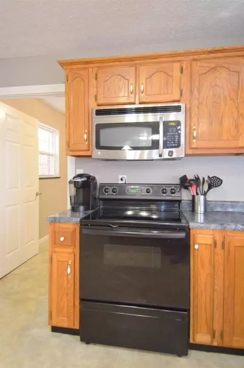 165 Dreyfus Rd, Berea, KY 40403 photo 12