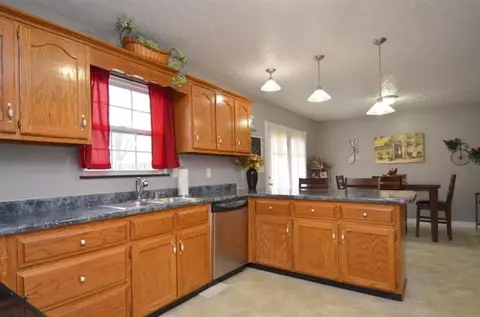165 Dreyfus Rd, Berea, KY 40403 photo 6