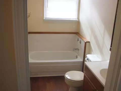 312 E Main St, Paris, KY 40361 photo 8