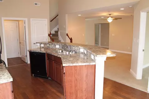 107 Meadowcrest Dr, Georgetown, KY 40324 photo 2