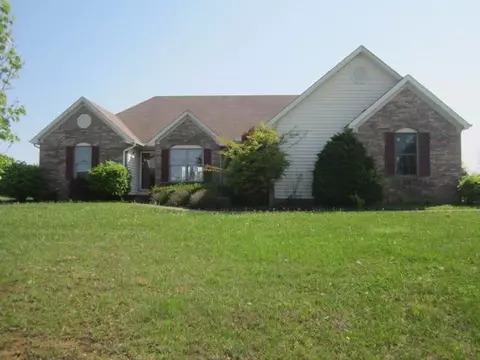 700 Sharon Ct, Berea, KY 40403 photo 1