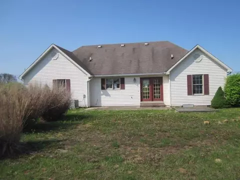 700 Sharon Ct, Berea, KY 40403 photo 2