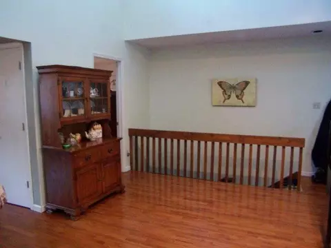 425 Logston Ln, Berea, KY 40403 photo 2