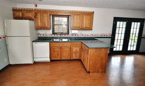 147 Pineur Dr, Richmond, KY 40475 photo 2