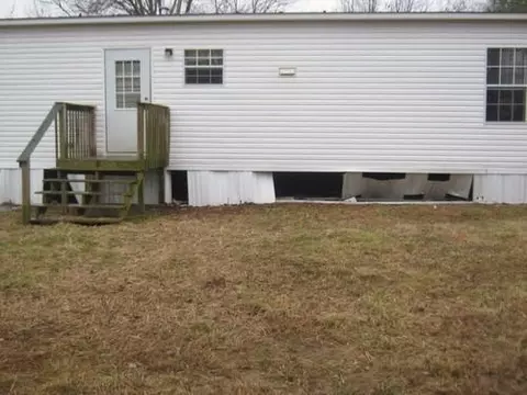 747 Wind Cave Rd, Mckee, KY 40447 photo 2