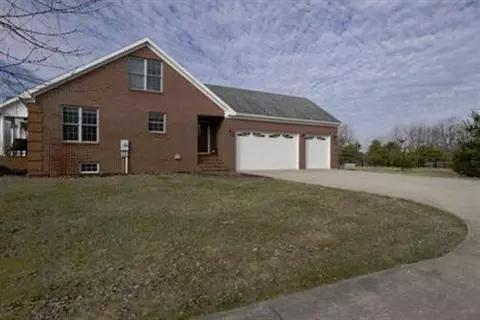 111 Grayson Way, Georgetown, KY 40324 photo 3