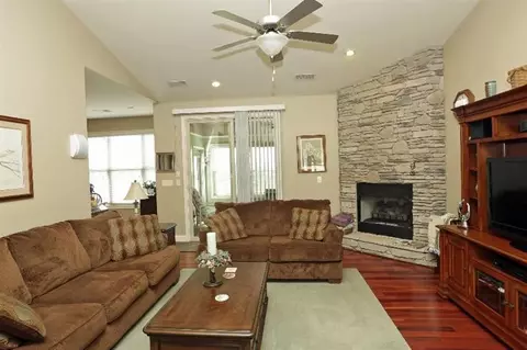 153 Coachman Pl, Georgetown, KY 40324 photo 4