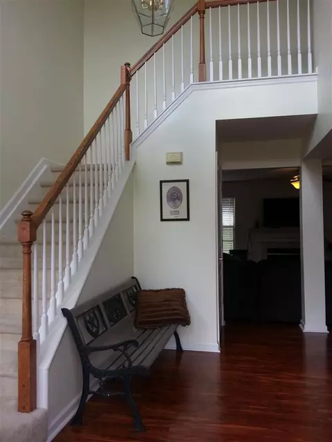106 Double Eagle Ct, Georgetown, KY 40324 photo 2