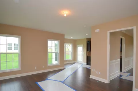 121 Riddell Dr, Georgetown, KY 40324 photo 2