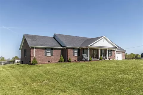 123 Dreyfus Rd, Berea, KY 40403 photo 3