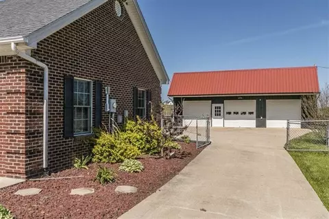 123 Dreyfus Rd, Berea, KY 40403 photo 6