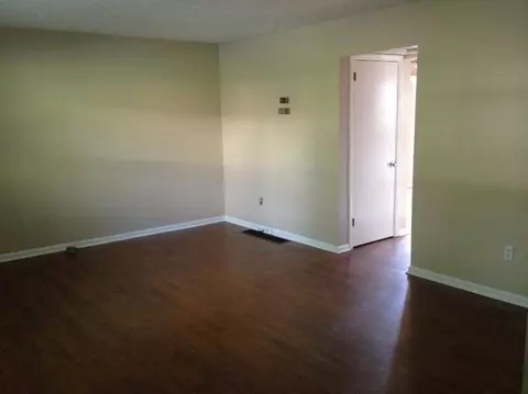 3473 Sutherland, Lexington, KY 40517 photo 2