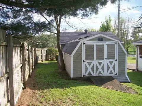 306 Second St, Midway, KY 40347 photo 3