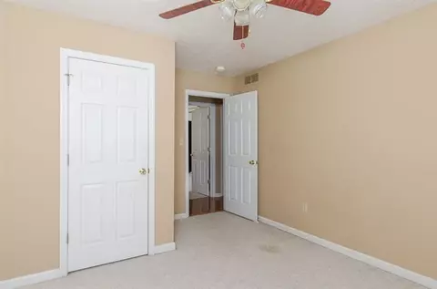 300 Springhurst Dr, Berea, KY 40403 photo 17