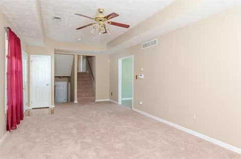 300 Springhurst Dr, Berea, KY 40403 photo 4