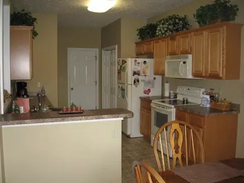 102 Elm Fork Dr, Paris, KY 40361 photo 4