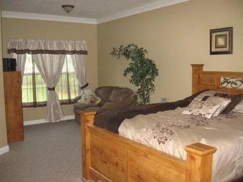 102 Elm Fork Dr, Paris, KY 40361 photo 8