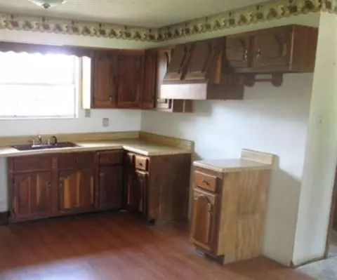810 Webster St, Grayson, KY 41143 photo 5