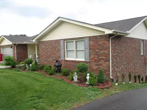 240 Lakeside Dr, Corbin, KY 40701 photo 3