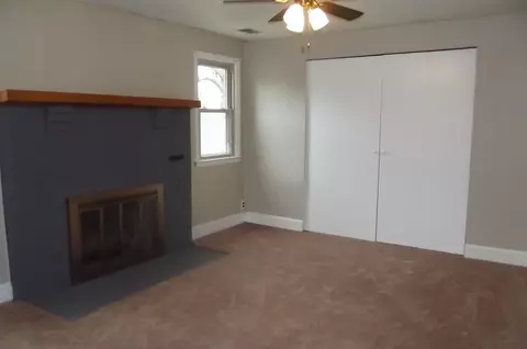 210 Laurel Dr, Berea, KY 40403 photo 2