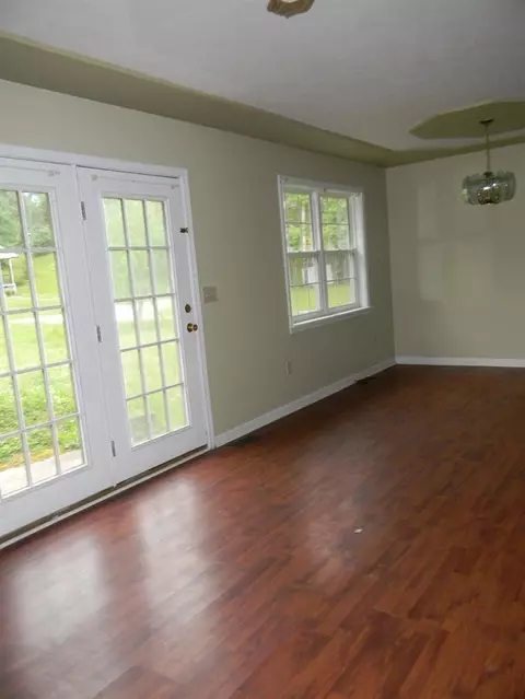 360 Standard Ave, Corbin, KY 40701 photo 4