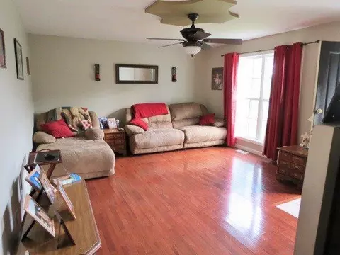 162 Bryan Dr, Corbin, KY 40701 photo 4