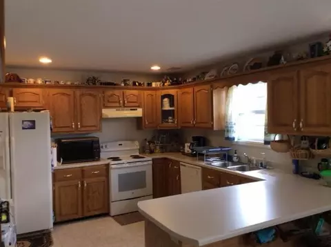 402 E Barker Ln, Berea, KY 40403 photo 14