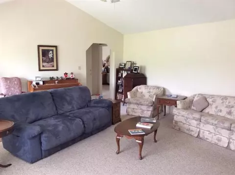 402 E Barker Ln, Berea, KY 40403 photo 9