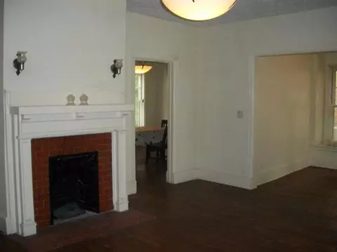 417 Oak St, Richmond, KY 40475 photo 2