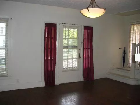 417 Oak St, Richmond, KY 40475 photo 3