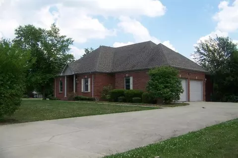 120 Stratton Pl, Mount Sterling, KY 40353 photo 1