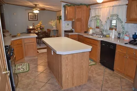 71 Lexus Ln, Corbin, KY 40701 photo 3