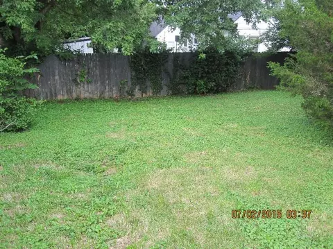 211 Doyle Ave, Paris, KY 40361 photo 6
