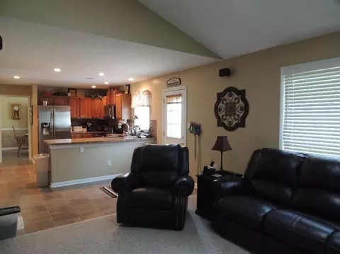 107 Browning, Georgetown, KY 40324 photo 8