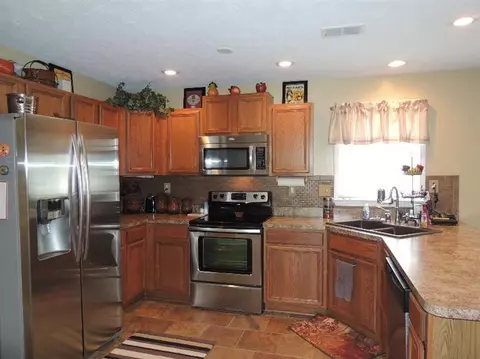 107 Browning, Georgetown, KY 40324 photo 4