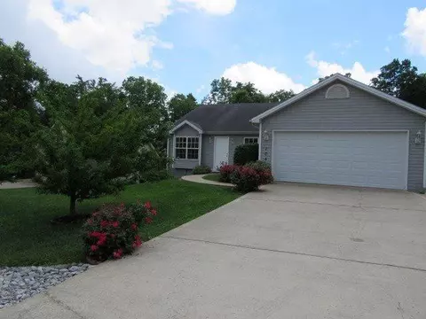 104 Shuttle Dr, Georgetown, KY 40324 photo 1