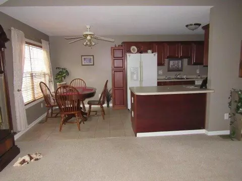 104 Shuttle Dr, Georgetown, KY 40324 photo 5