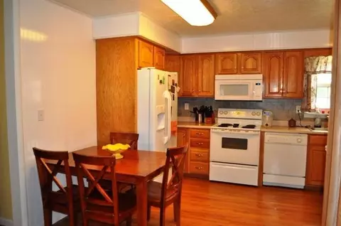 48 Meadow Dr, Stanton, KY 40380 photo 8