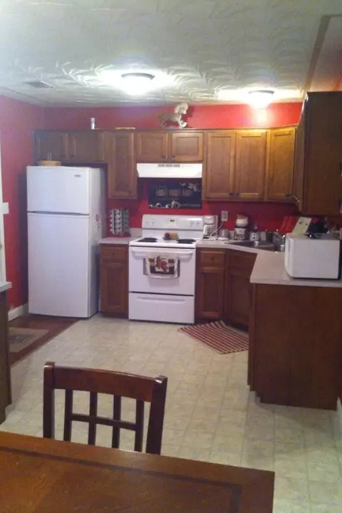 227 Rolling Meadows Dr, Lancaster, KY 40444 photo 2