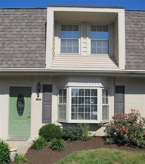 152 Regency Pt, Lexington, KY 40503 photo 1